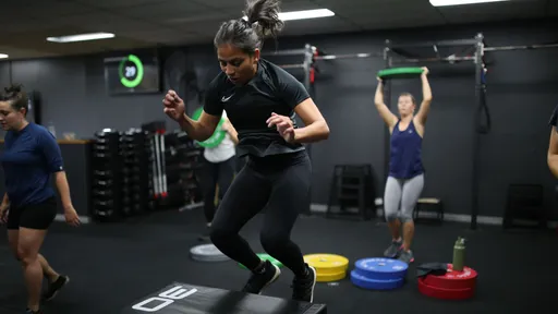 Choosing Gym Screen Technology: Workout Displays, Timers, Heart-Rate Systems and More