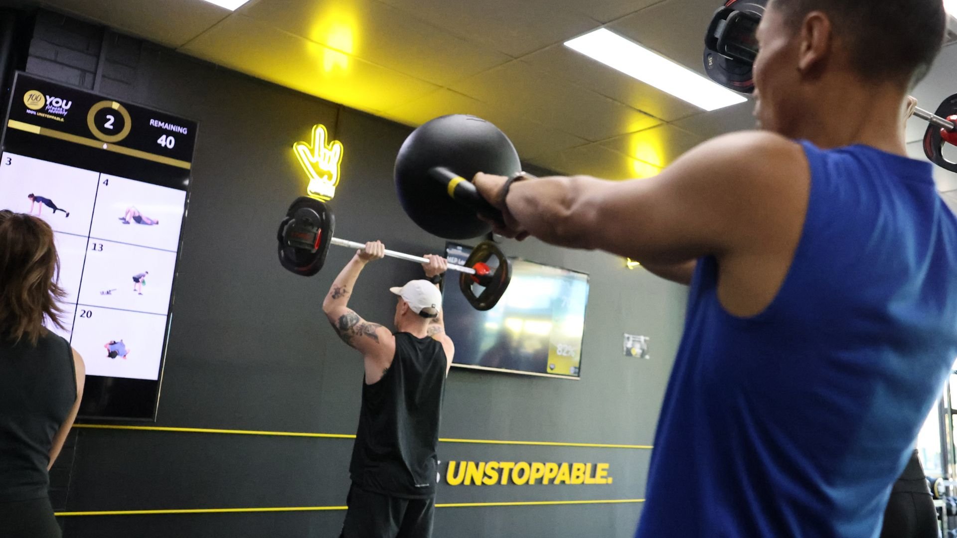 CloudFit running in a gym during a workout