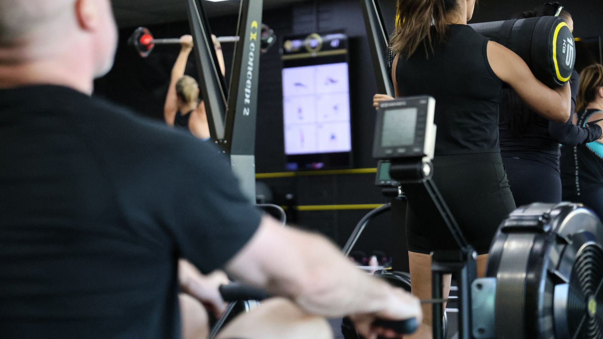 CloudFit workout display running in a HIIT class