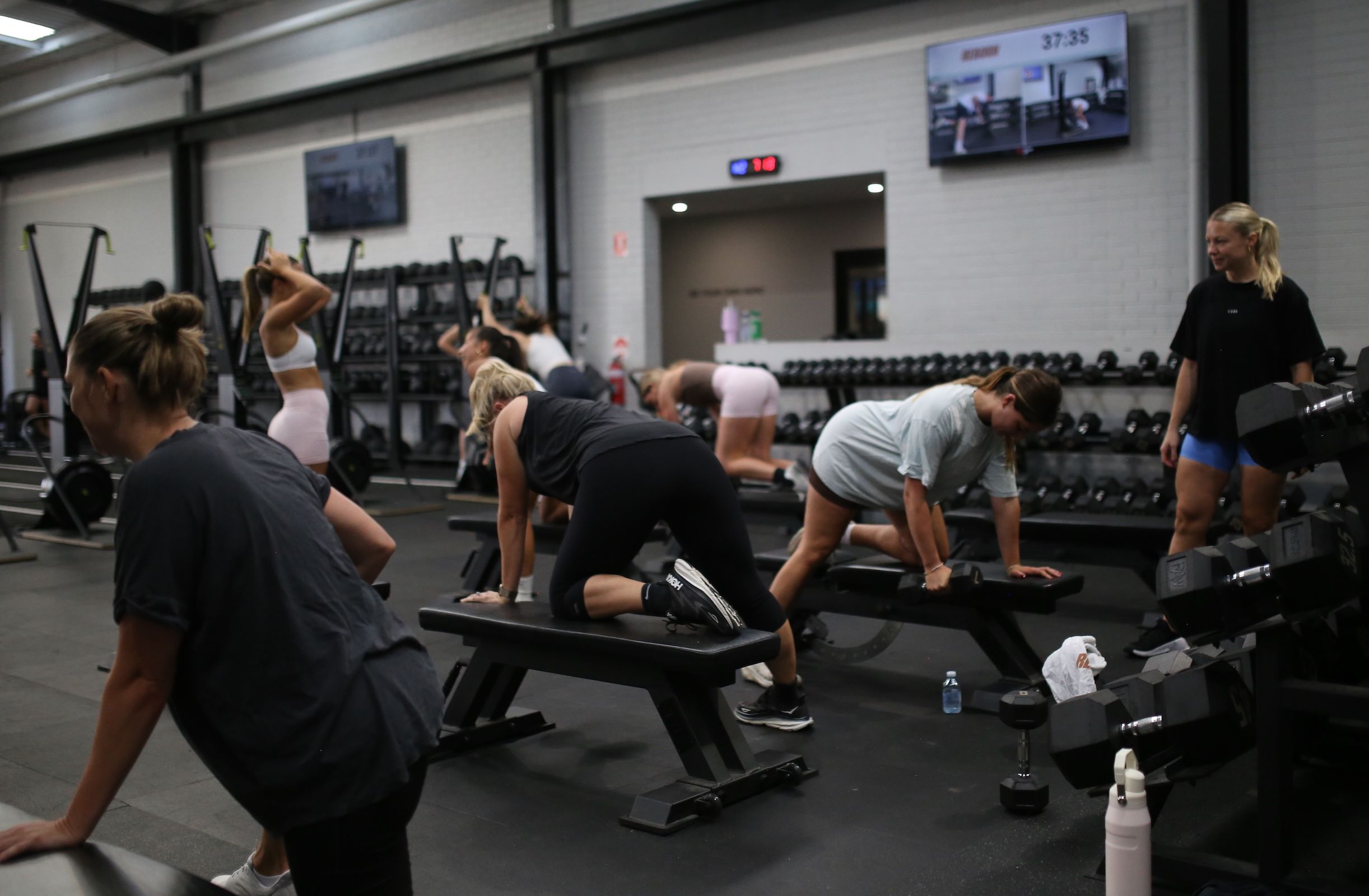 CloudFit workout display running in a Strength & Conditioning class